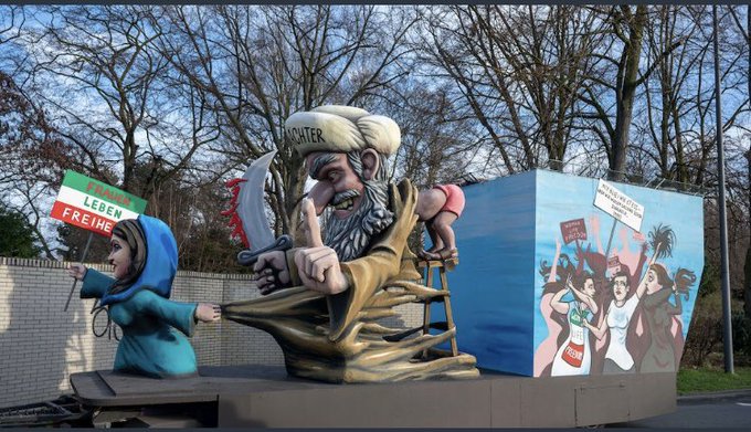 Iran Revolution Art No. FpZ3ScAWIAIk0yh